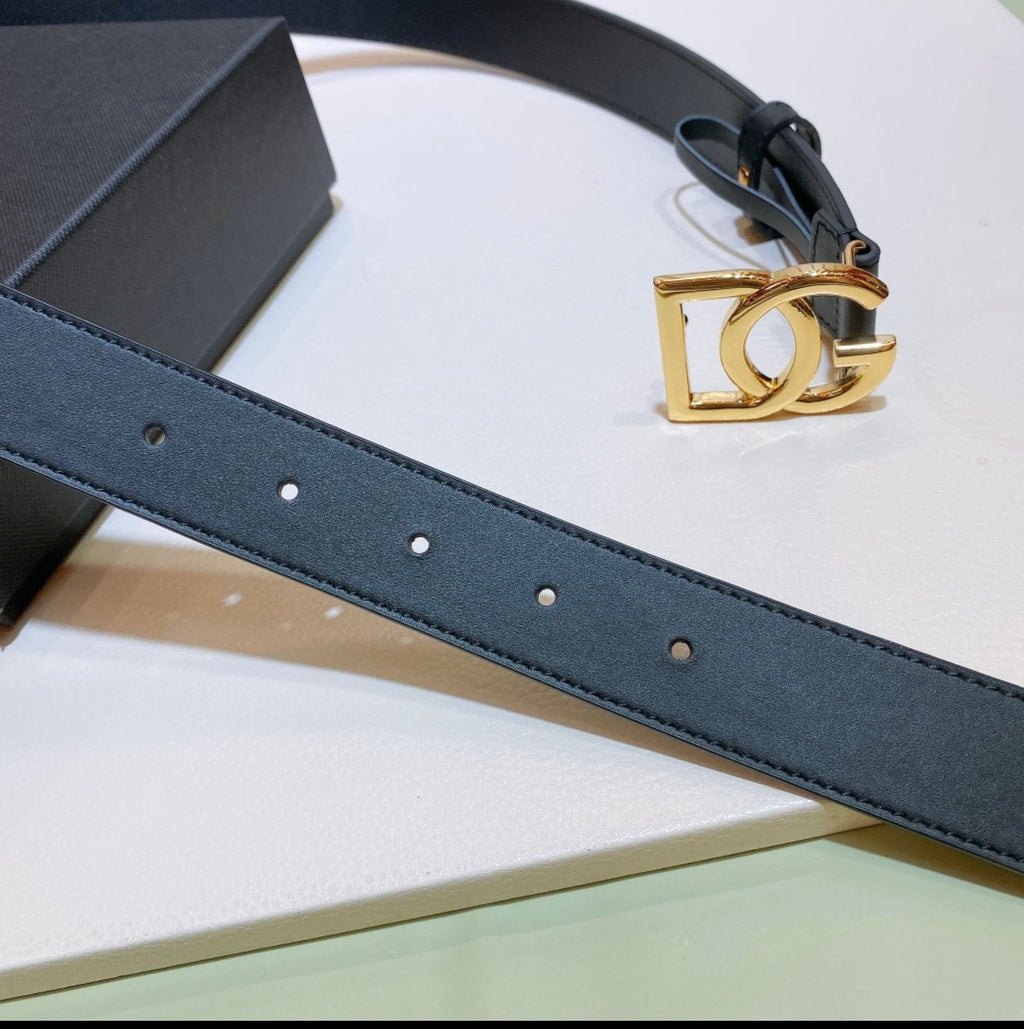 Dolce & Gabbana – Leather belt with DG logo