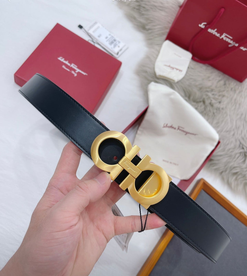 Salvatore Feragamo Double Gancini Reversible Leather Belt