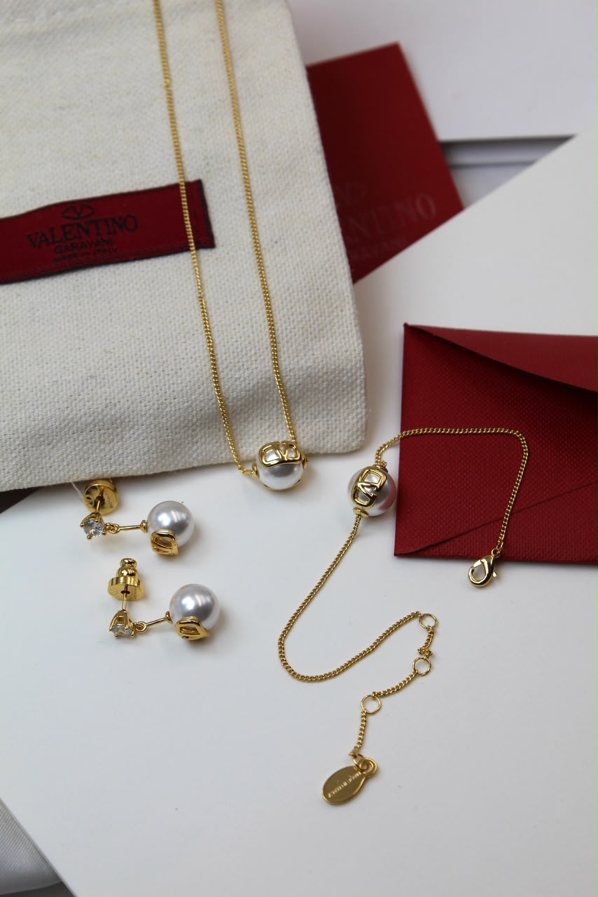 Valentino Garavani Gold Pearl Jewelry Set