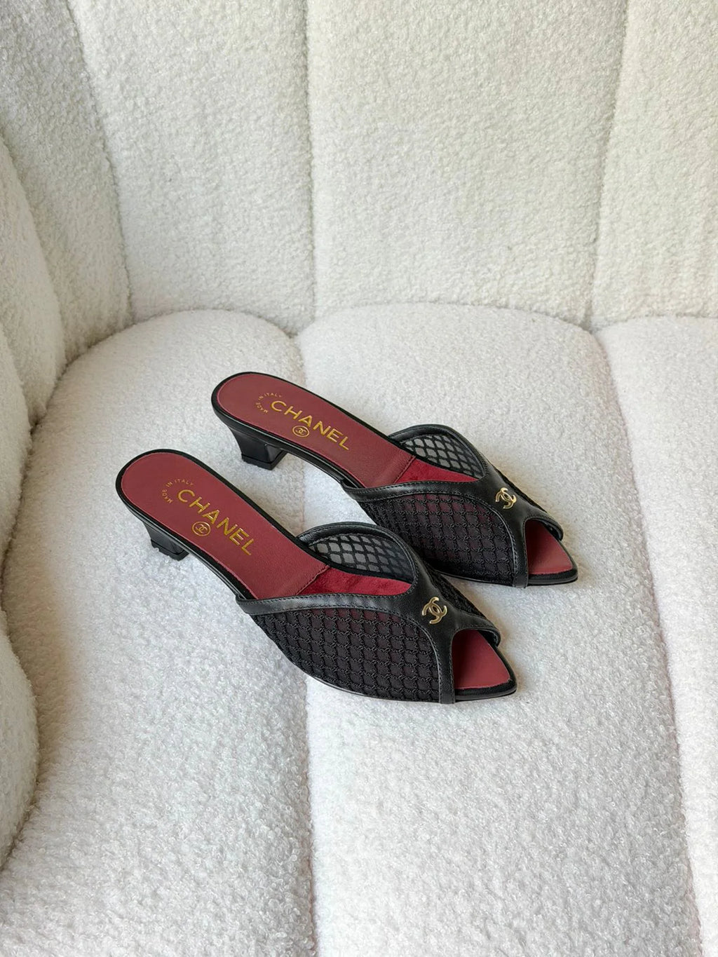 CHANEL Mules in Mixed Fibers Cotton & Lambskin