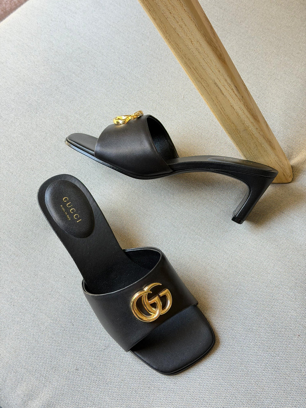 Gucci Double G sandals