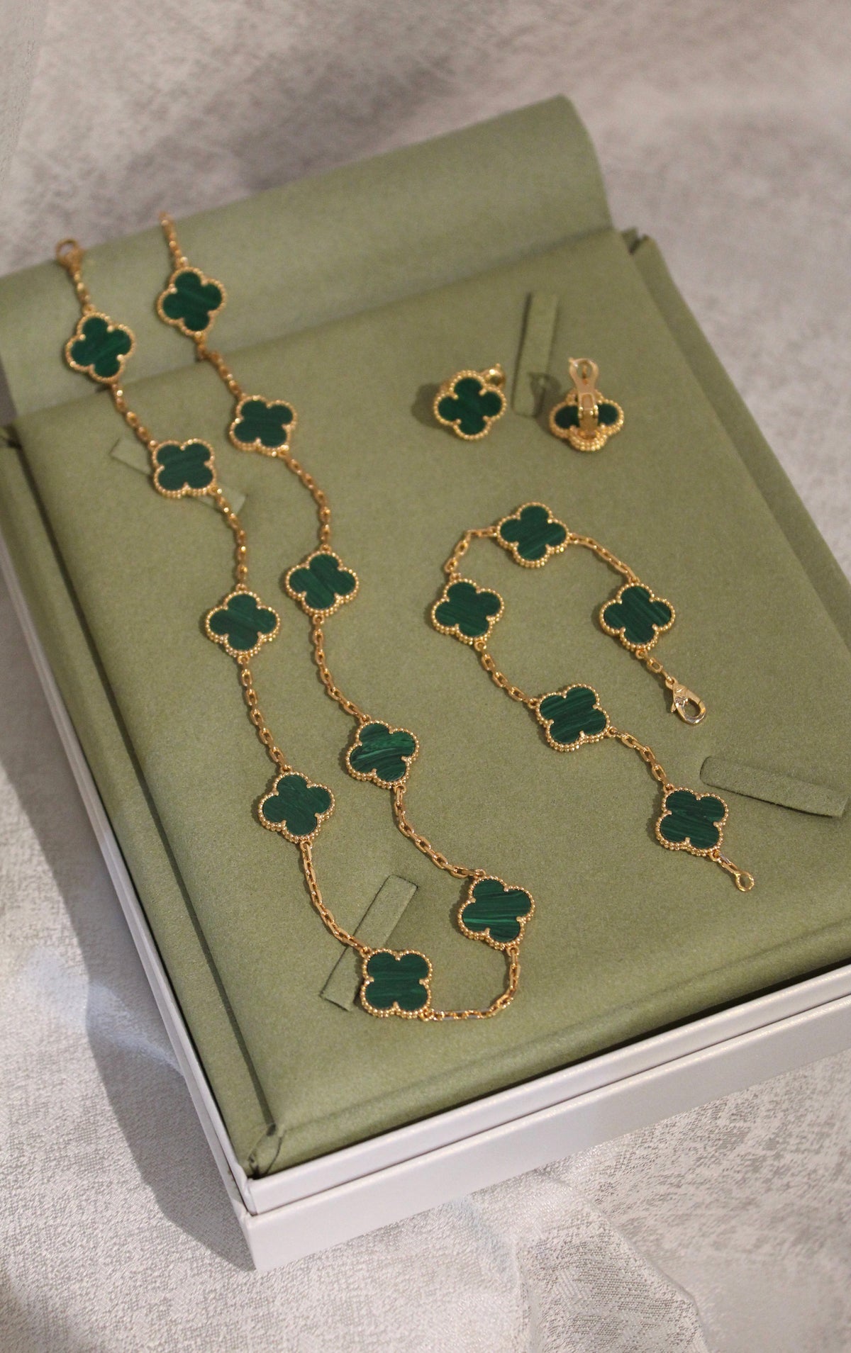 Van Cleef & Arpels Sweet Alhambra Set