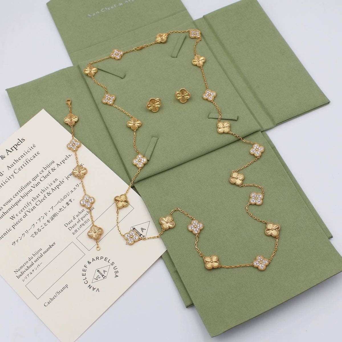 Van Cleef & Arpels Sweet Alhambra Set
