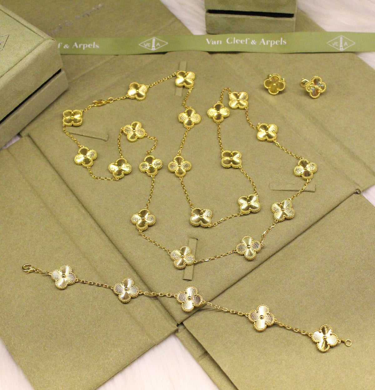 Van Cleef & Arpels Vintage Alhambra Set