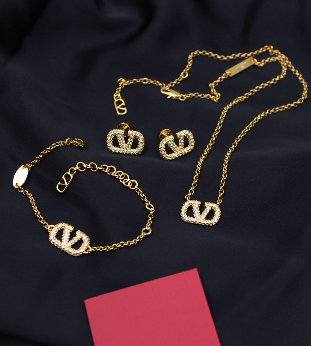 Valentino Garavani Logo Set