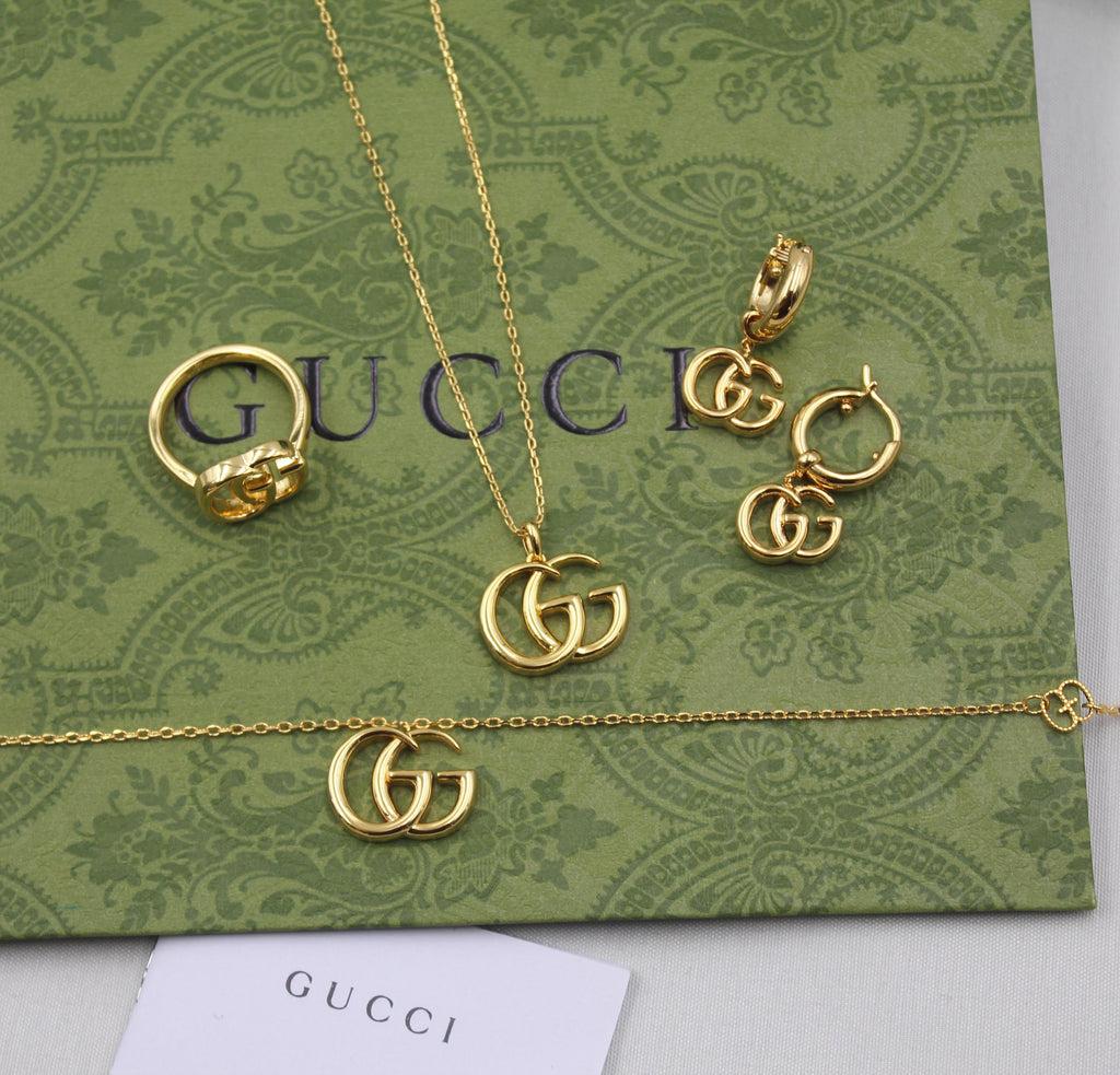 Gucci Interlocking G Gold Jewelry Set