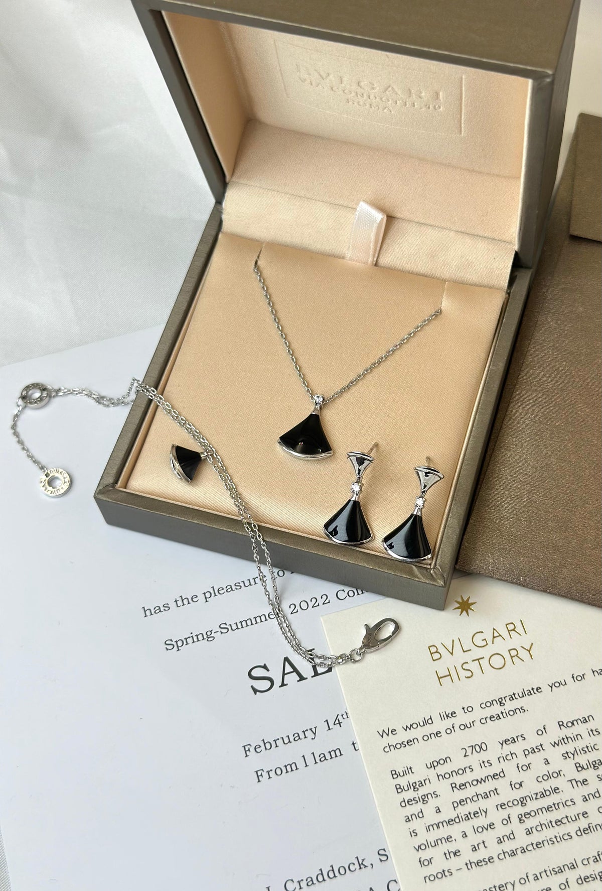 BVLGARI Divas' Dream-Tone Mother-of-Pearl Necklace and Earrings Set