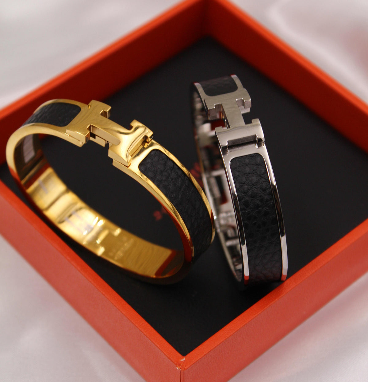Collection: Hermès Clic H Leather