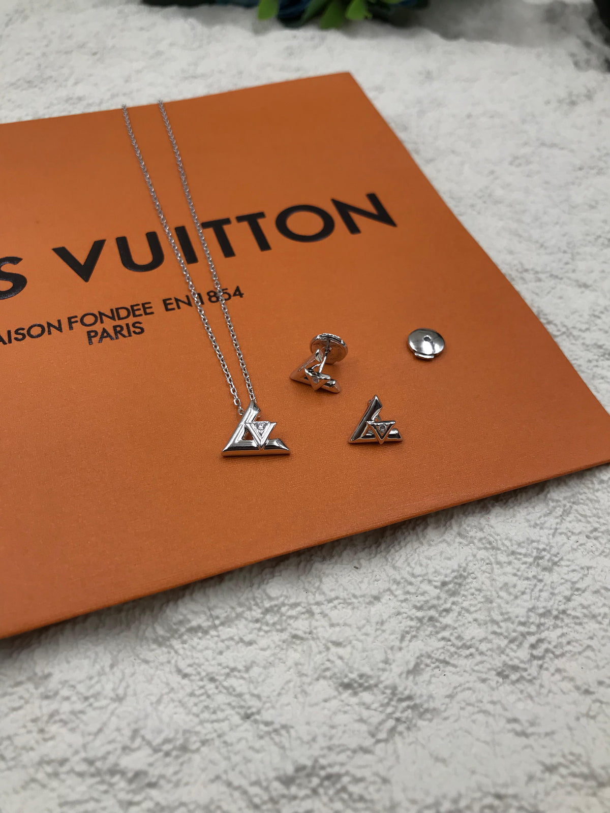 LV Pendant Necklace & Earrings