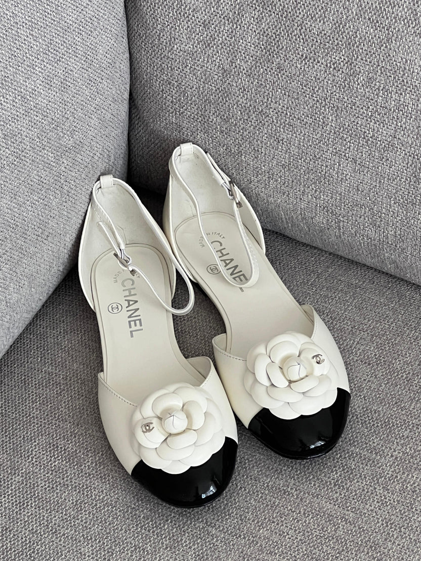 Chanel CC flats