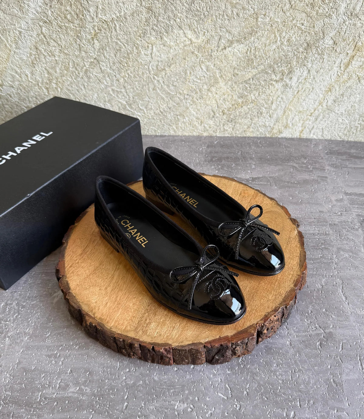 Chanel Ballet flats - Crocodile embossed patent