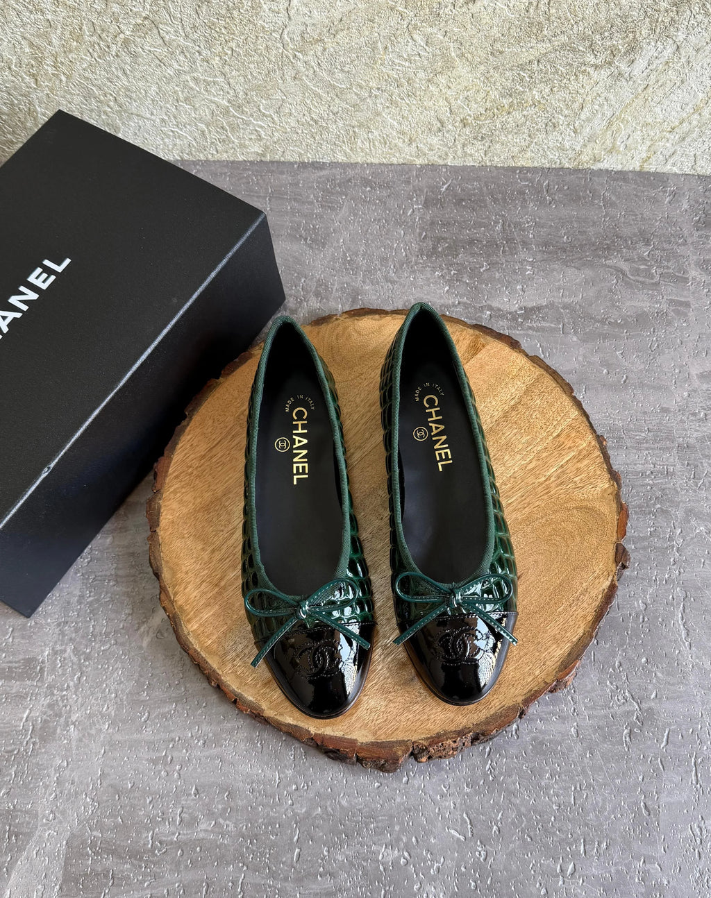 Chanel Ballet flats - Crocodile embossed patent