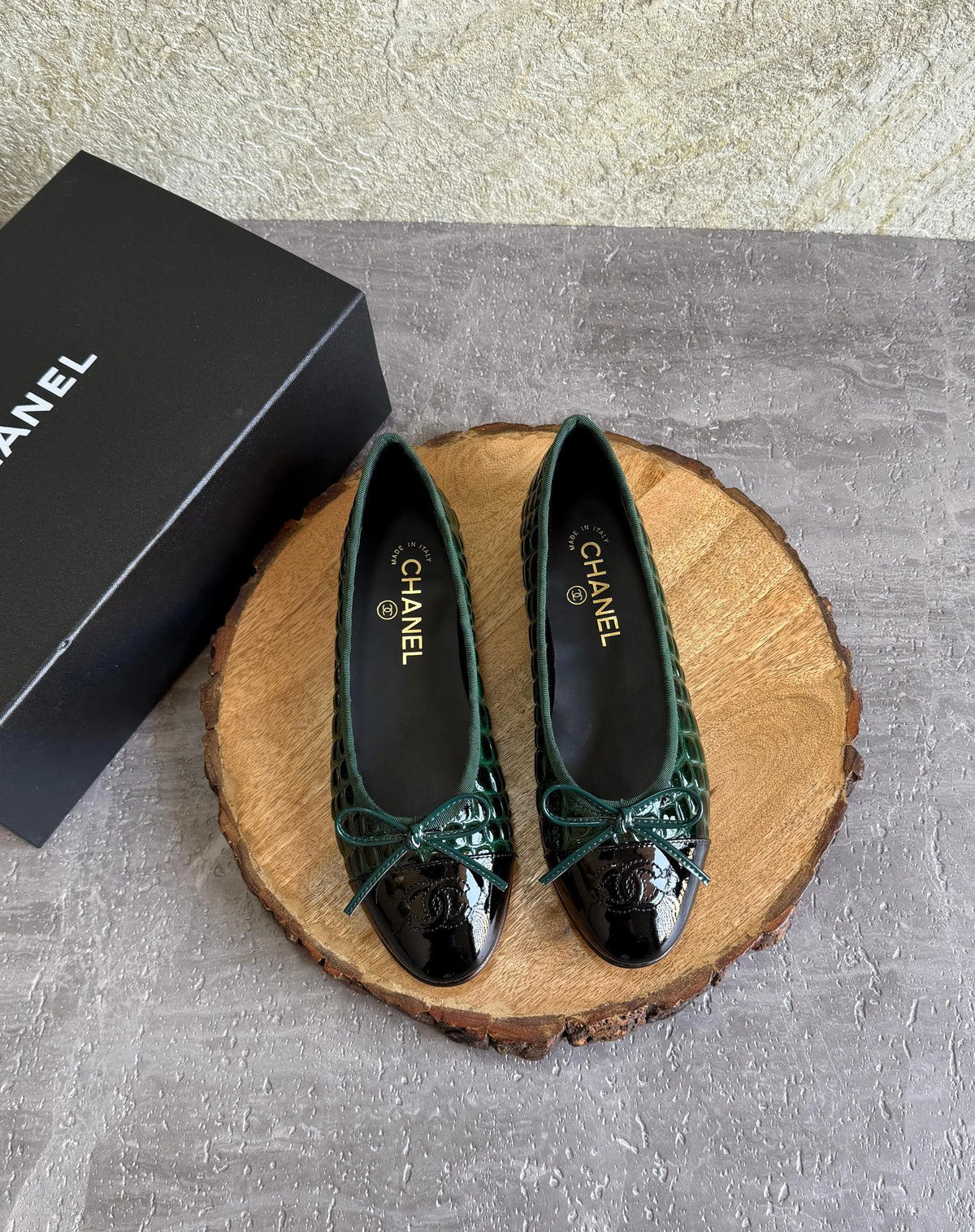 Chanel Ballet flats - Crocodile embossed patent