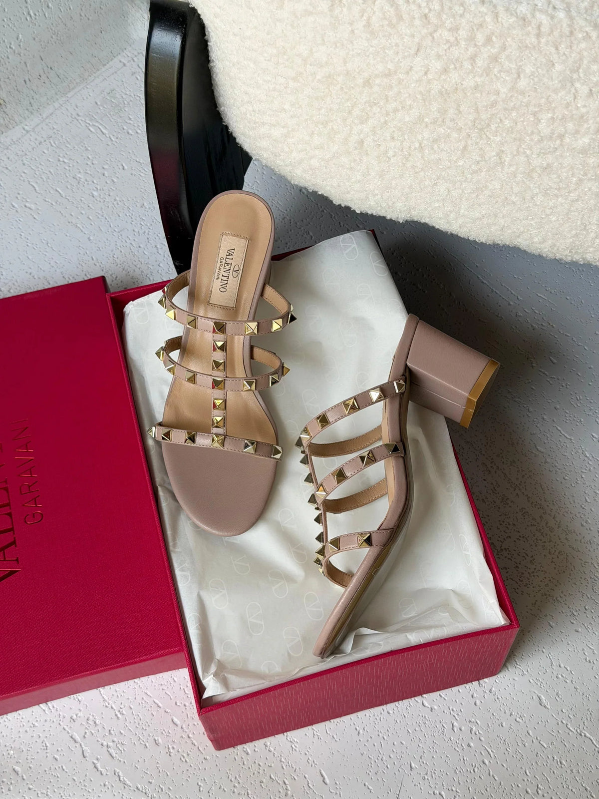 Valentino Garavani Rockstud Calfskin Leather Sandals