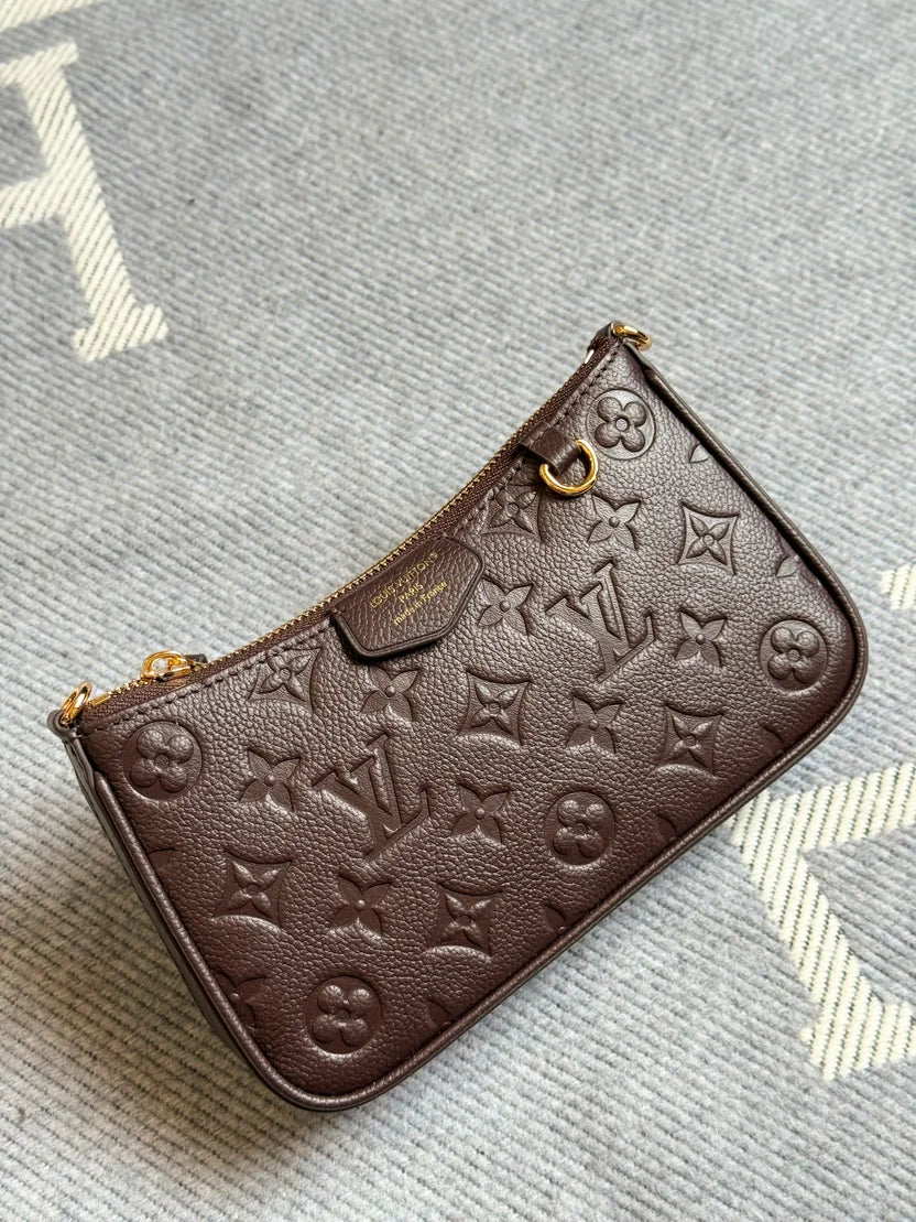 Louis Vuitton Easy Pouch On Strap BagLouis Vuitton Easy Pouch On Strap Bag