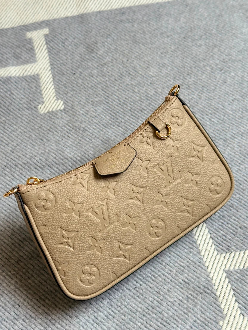 Louis Vuitton Easy Pouch On Strap BagLouis Vuitton Easy Pouch On Strap Bag