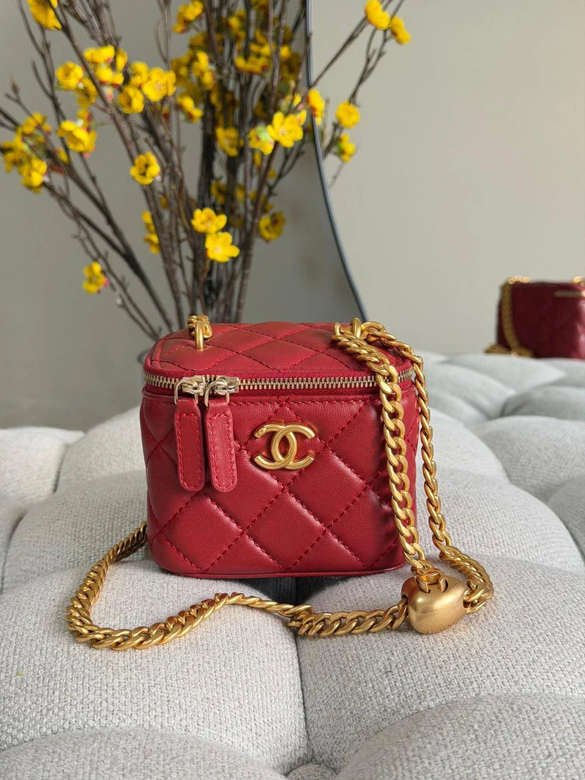 Chanel Quilted Lambskin Pearl Crush Mini Vanity Case