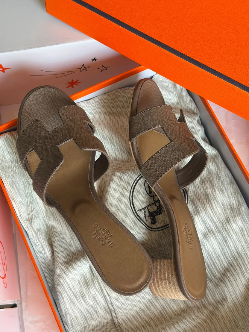 Hermes Oasis Sandals