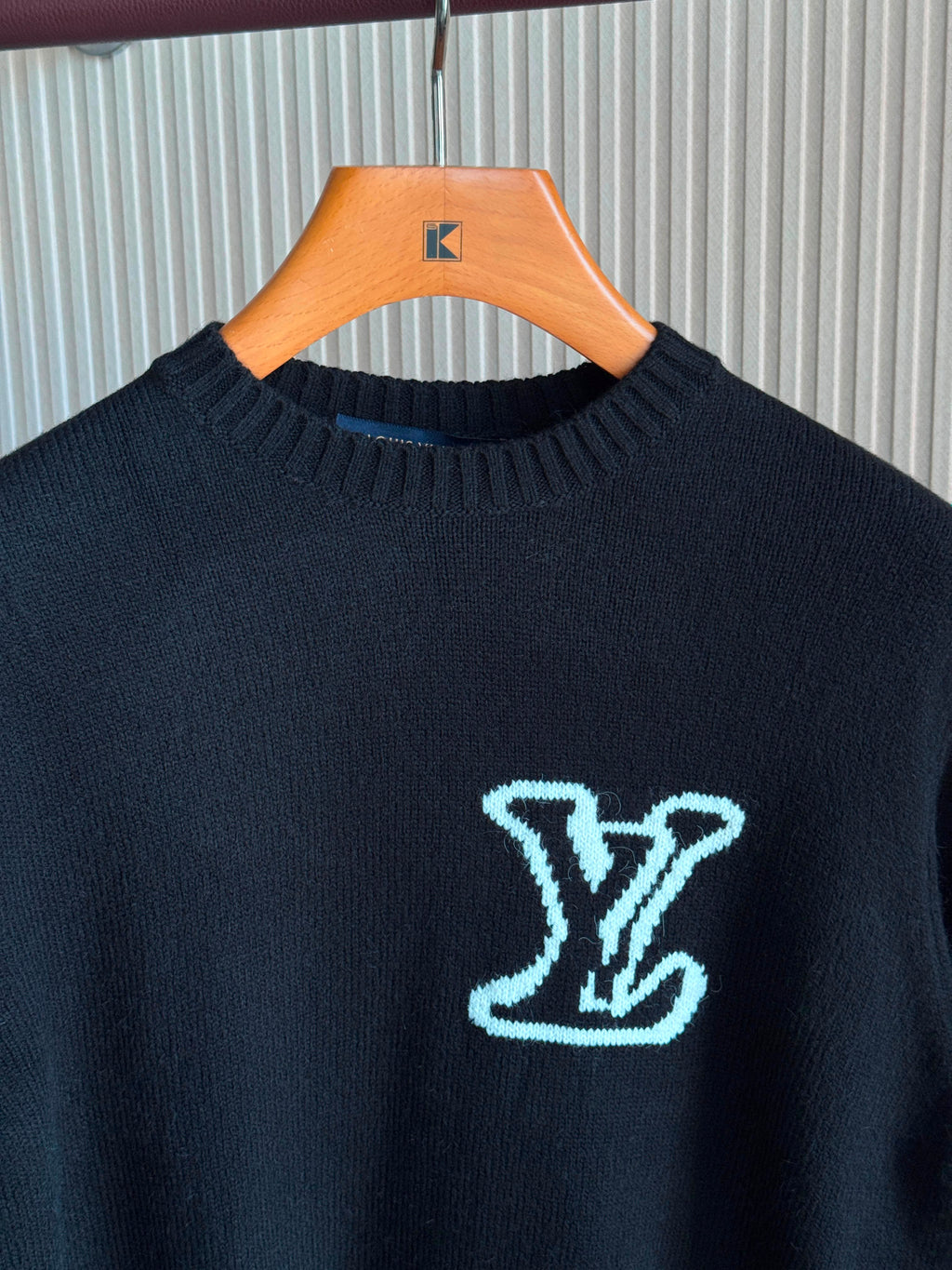 LV SWEATER
