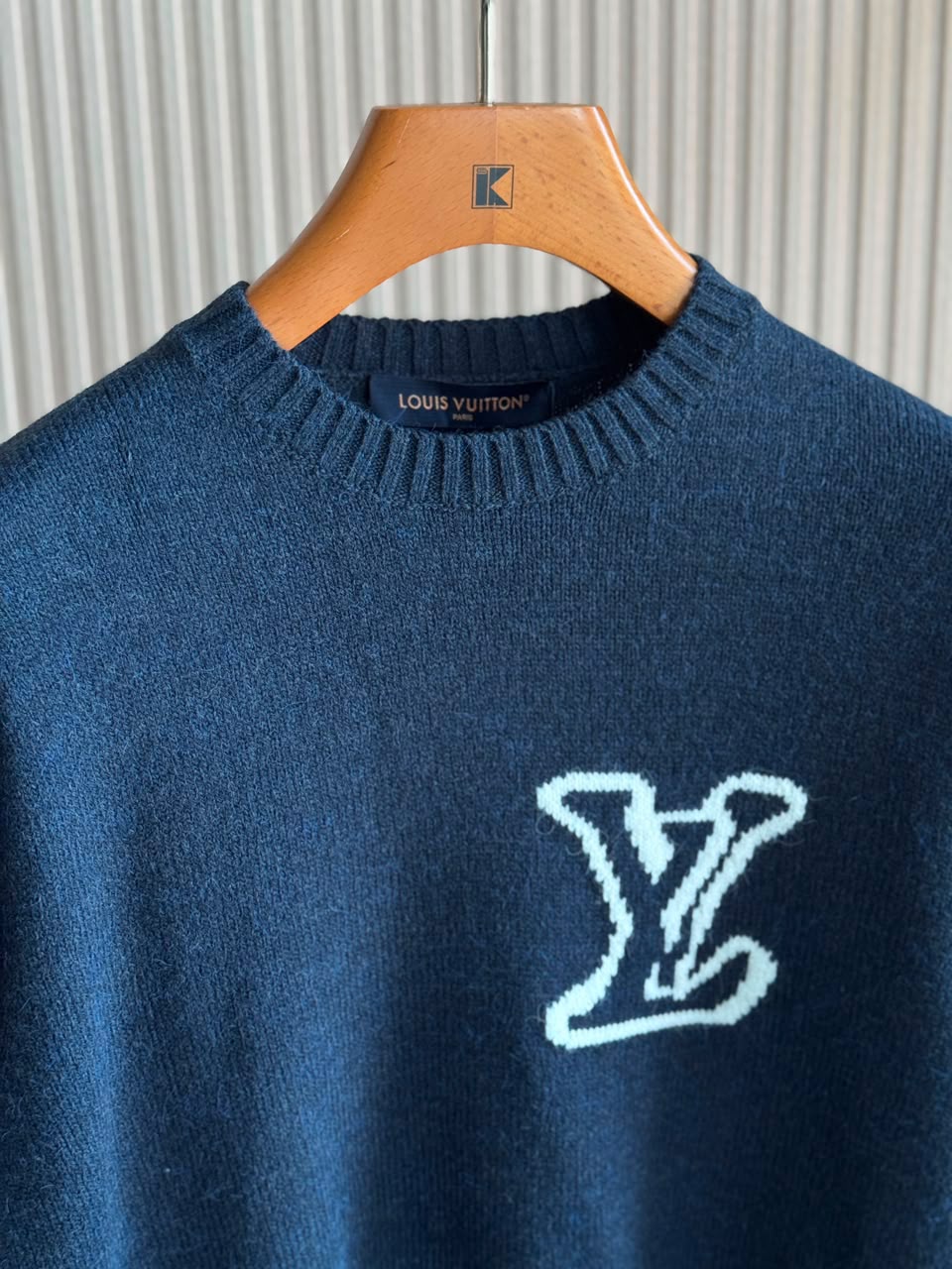 LV SWEATER