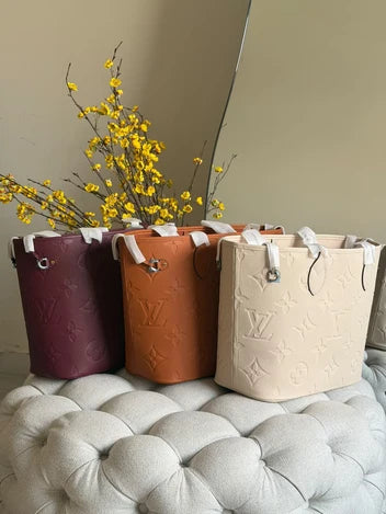 Louis Vuitton Neverfull BB Bag