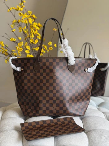 Louis Vuitton Neverfull Tote Bag