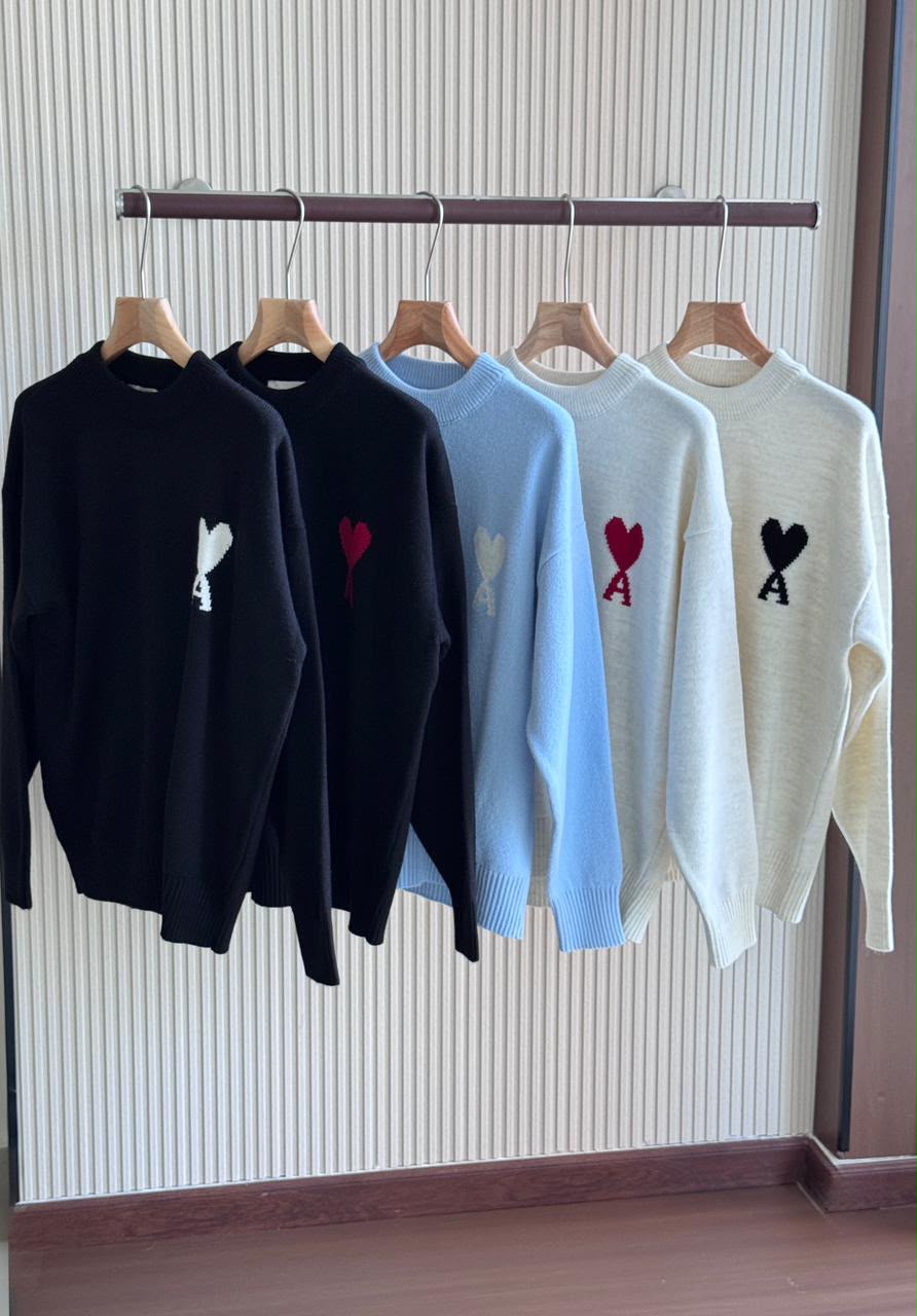 AMI SWEATER