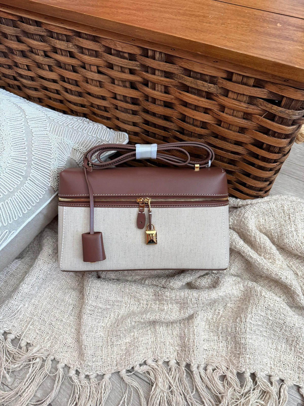 Loro Piana Extra Pocket L19 East-West Wicker