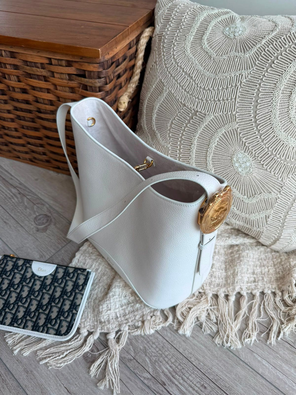 Dior Medaillon Bucket Bag (27 Cm)