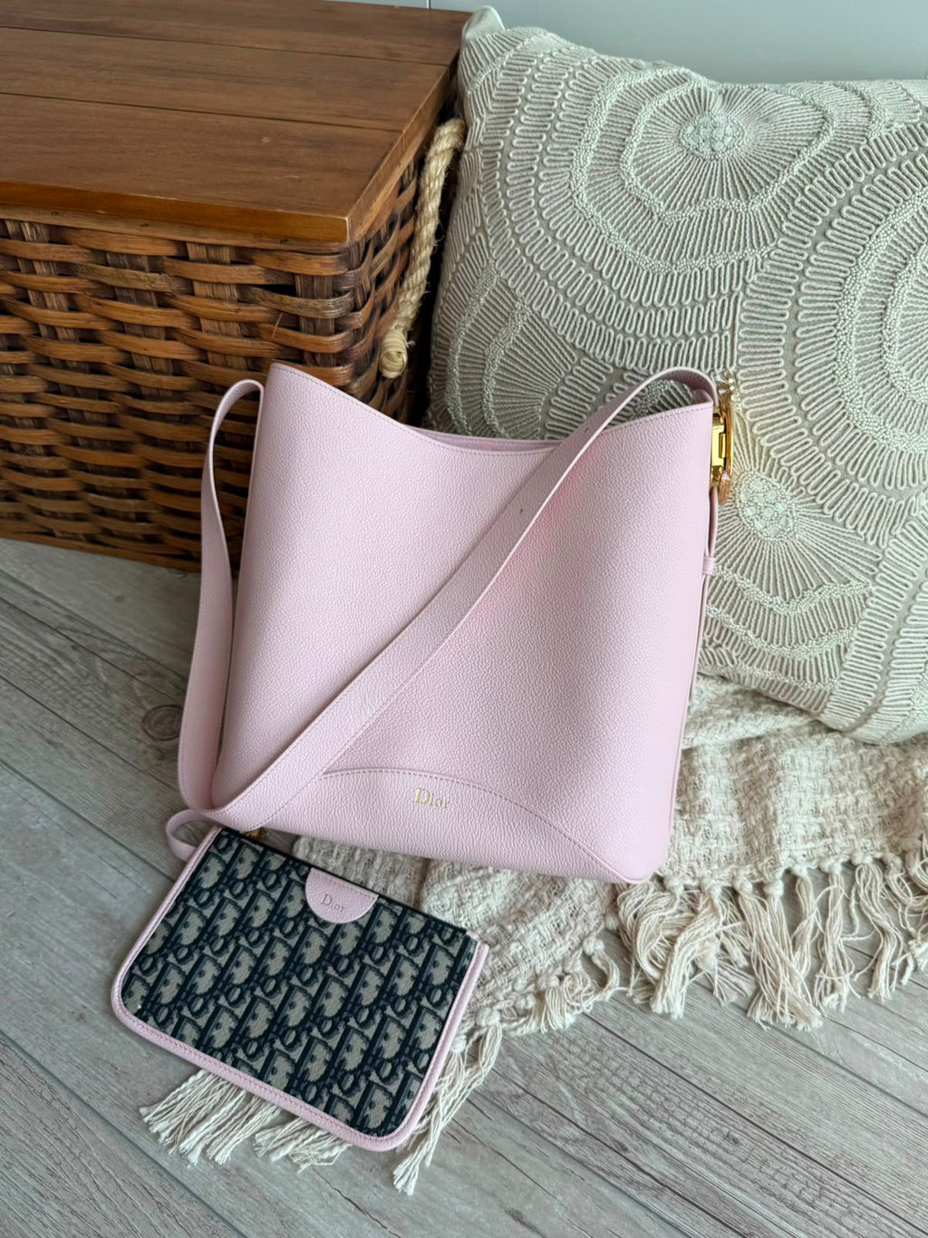 Dior Medaillon Bucket Bag (27 Cm)