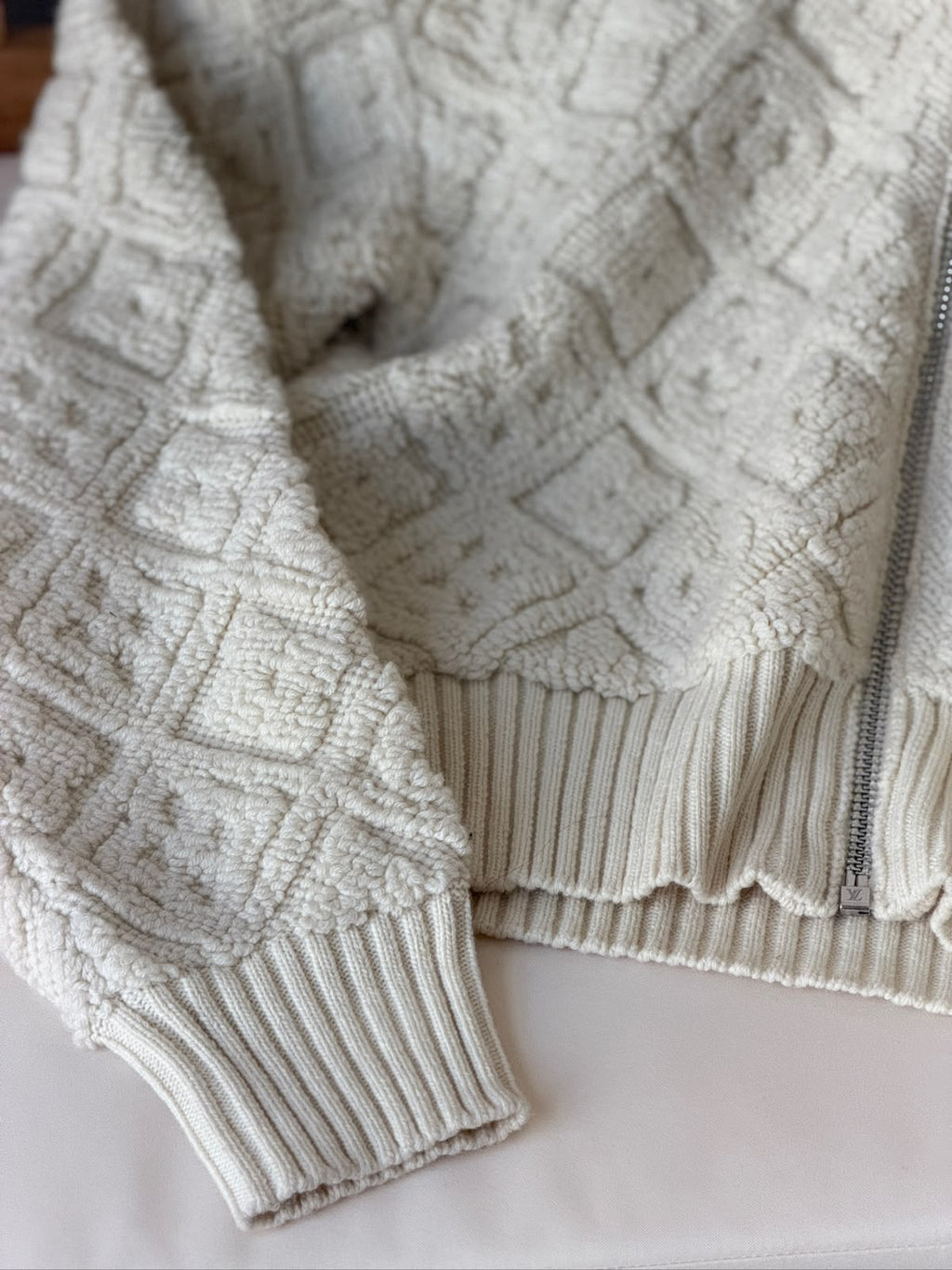 LOUIS VUITTON Zip-Up Knit Jacket