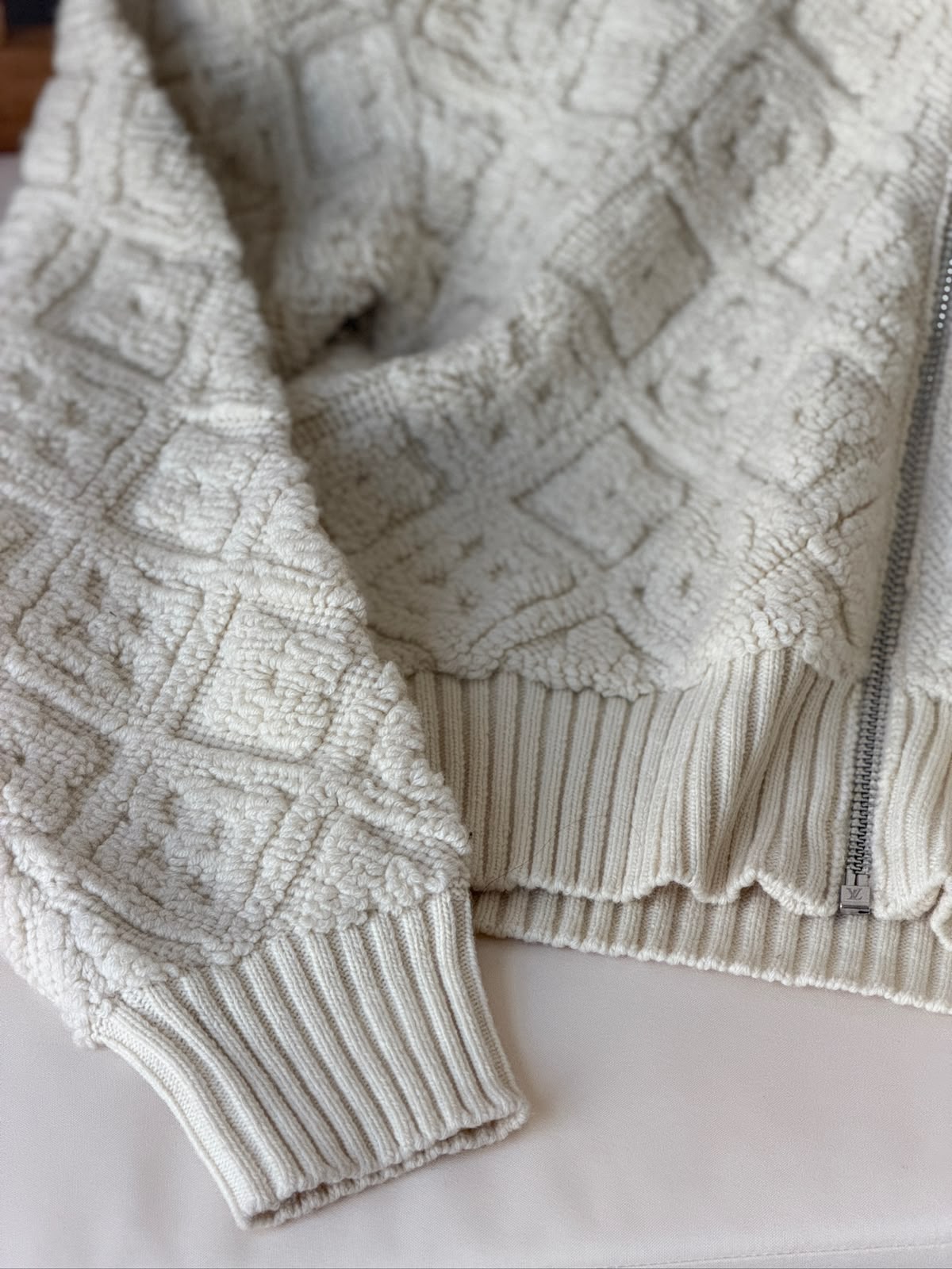 LOUIS VUITTON Zip-Up Knit Jacket