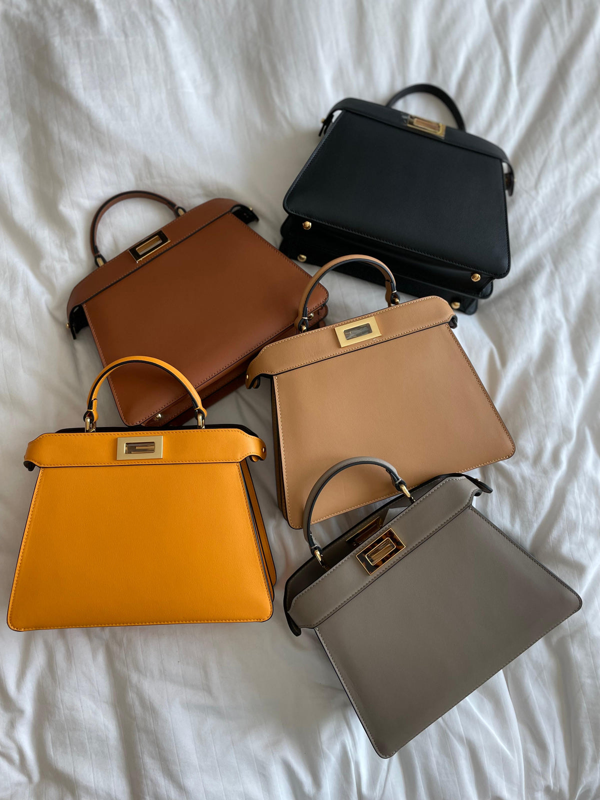 Fendi Peekaboo ISeeU / Regular Bag