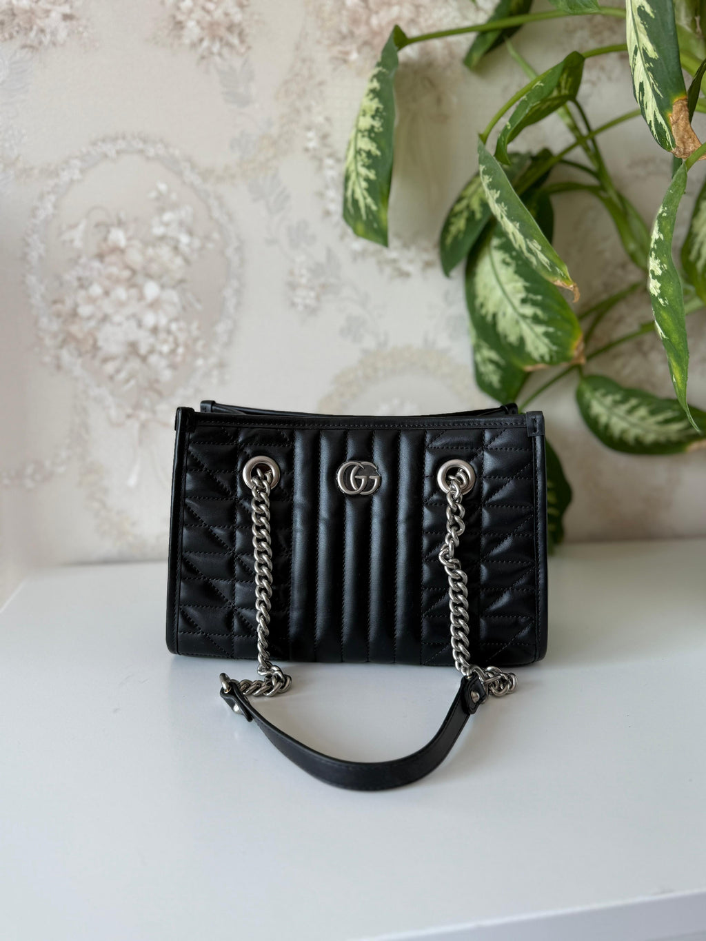 Gucci GG Marmont Matelassé Chain Shoulder