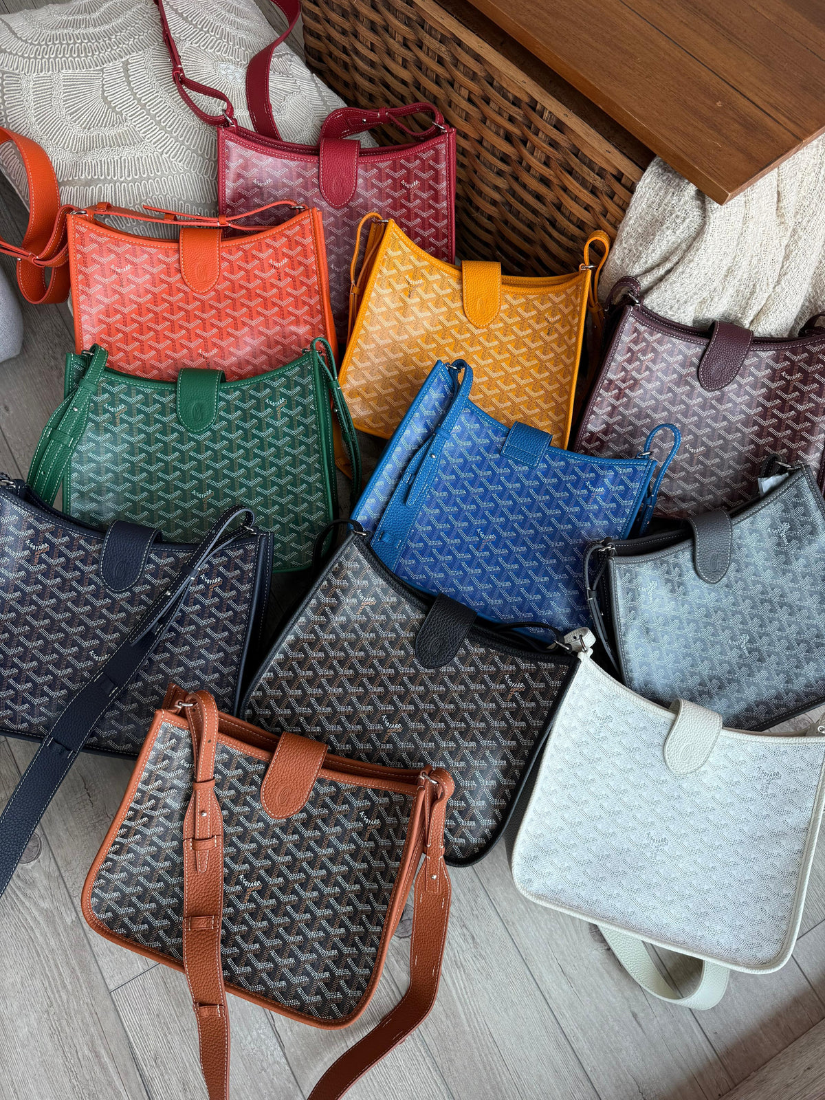Goyard Crossbody / Shoulder Bag