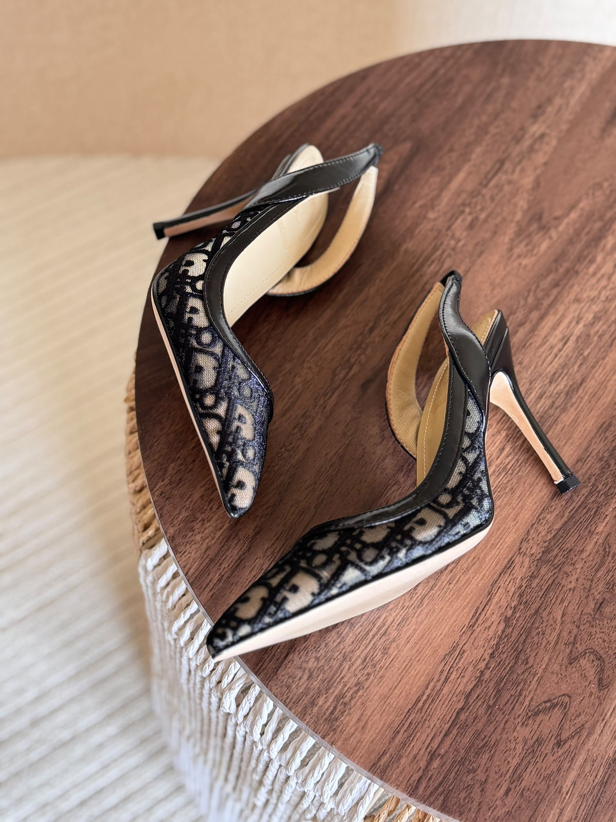 Dior J'Adior  Embroidered Mesh Slingback Pump)