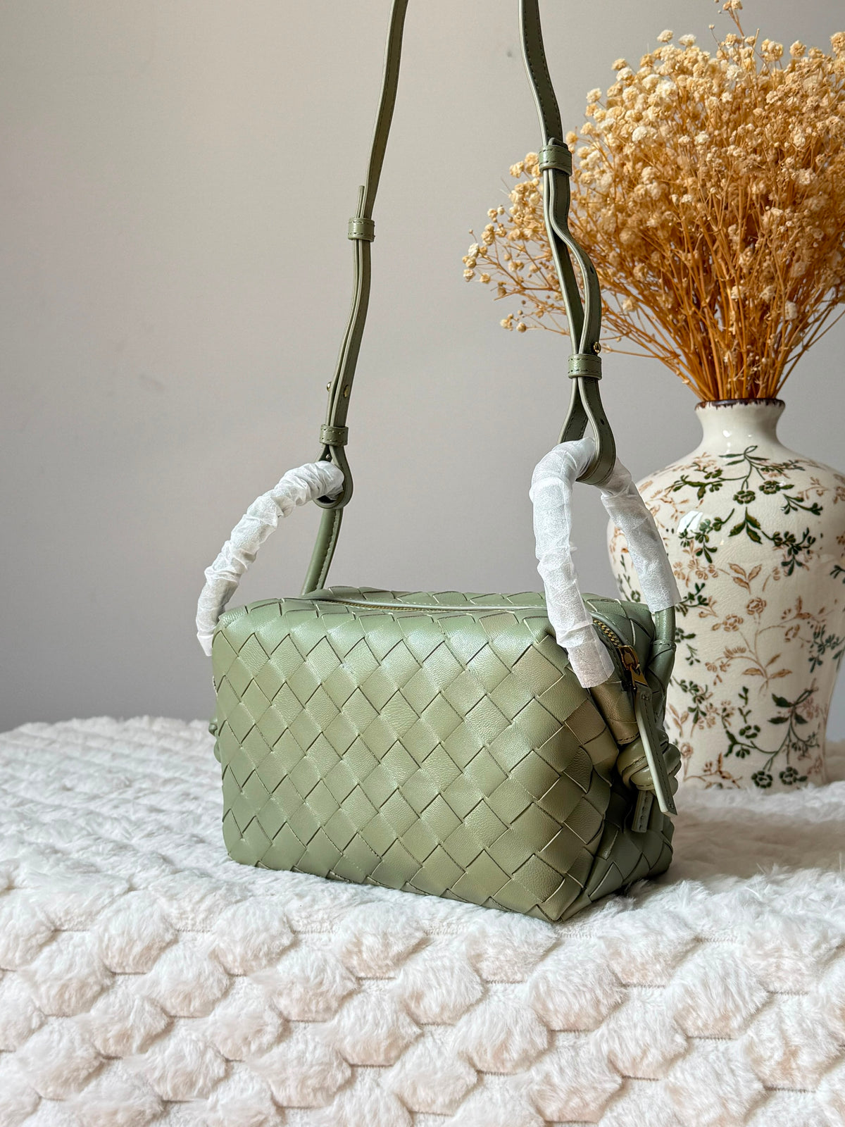 Bottega Veneta Intrecciato Woven Tote/Crossbody Bag with Pouch