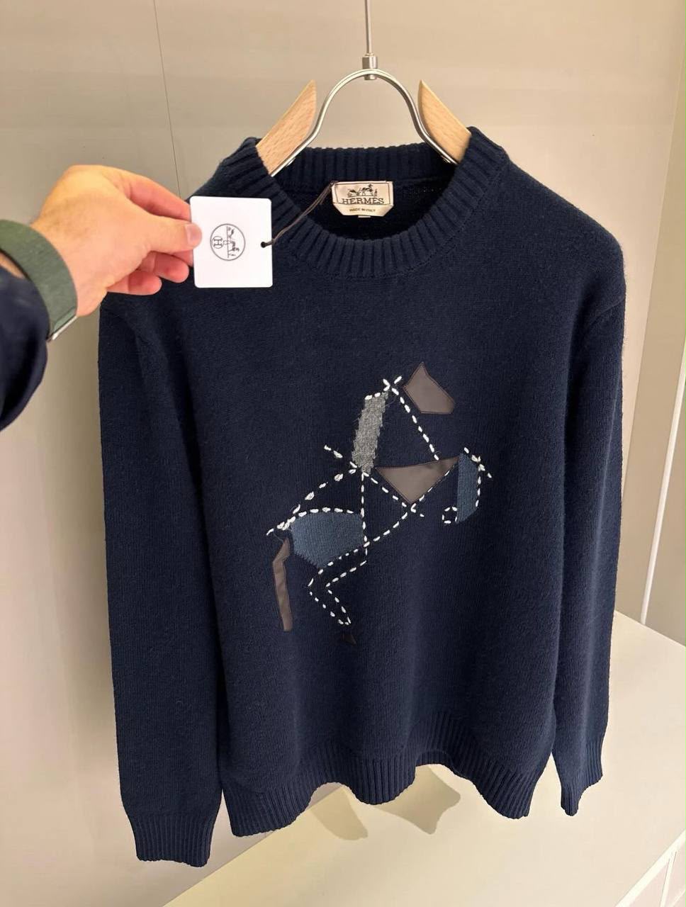 Hermès Equestrian Intarsia / Embroidered Horse Motif Cashmere Sweater