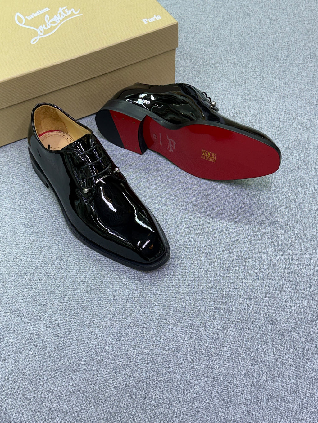 Louboutin Men's Patent Leather Formal Shoes with Red Sole