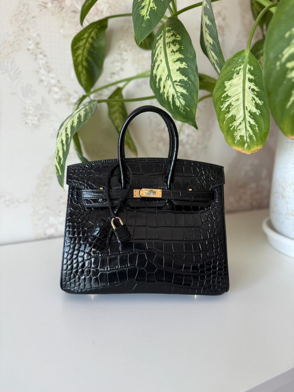 Hermès Birkin Bag).
