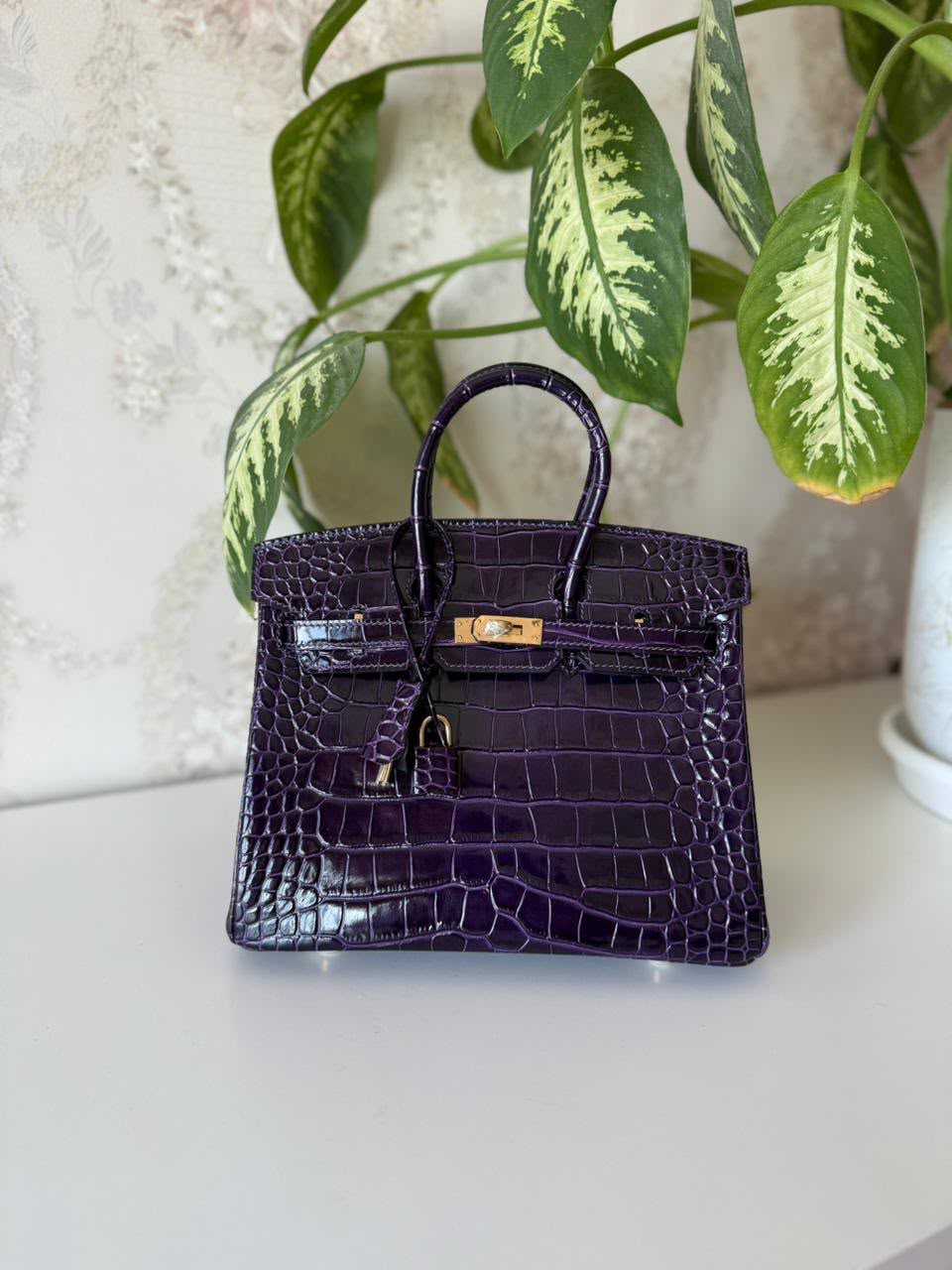 Hermès Birkin Bag).