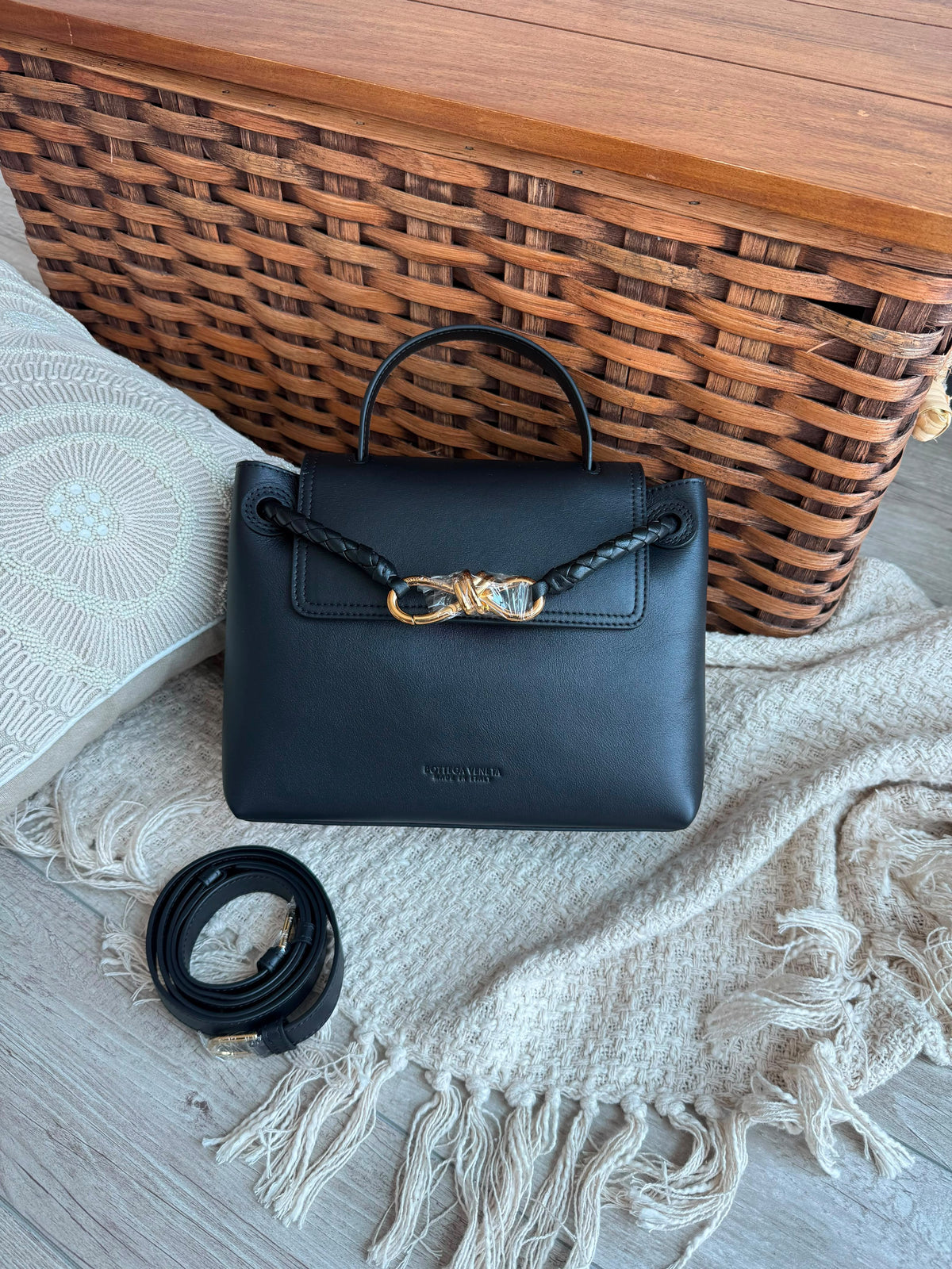 Bottega Veneta Andiamo Top Handle
