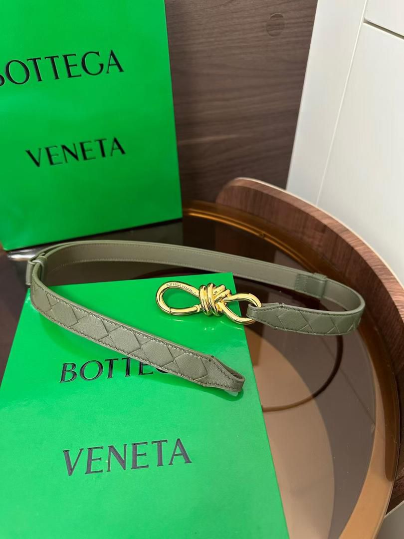 Bottega Veneta Intrecciato Leather Belt with Knot Buckle