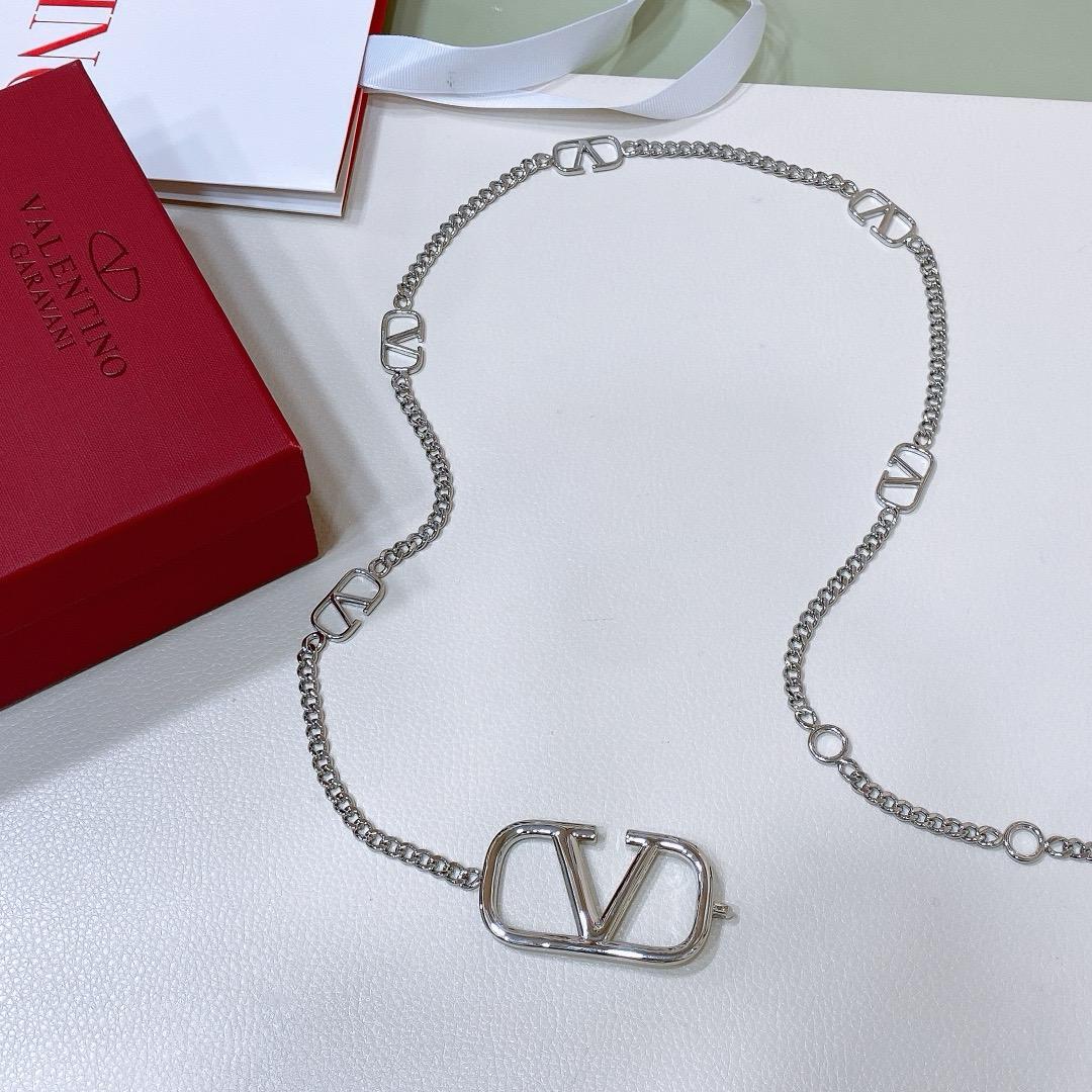 Valentino Garavani VLogo Signature Chain Belt