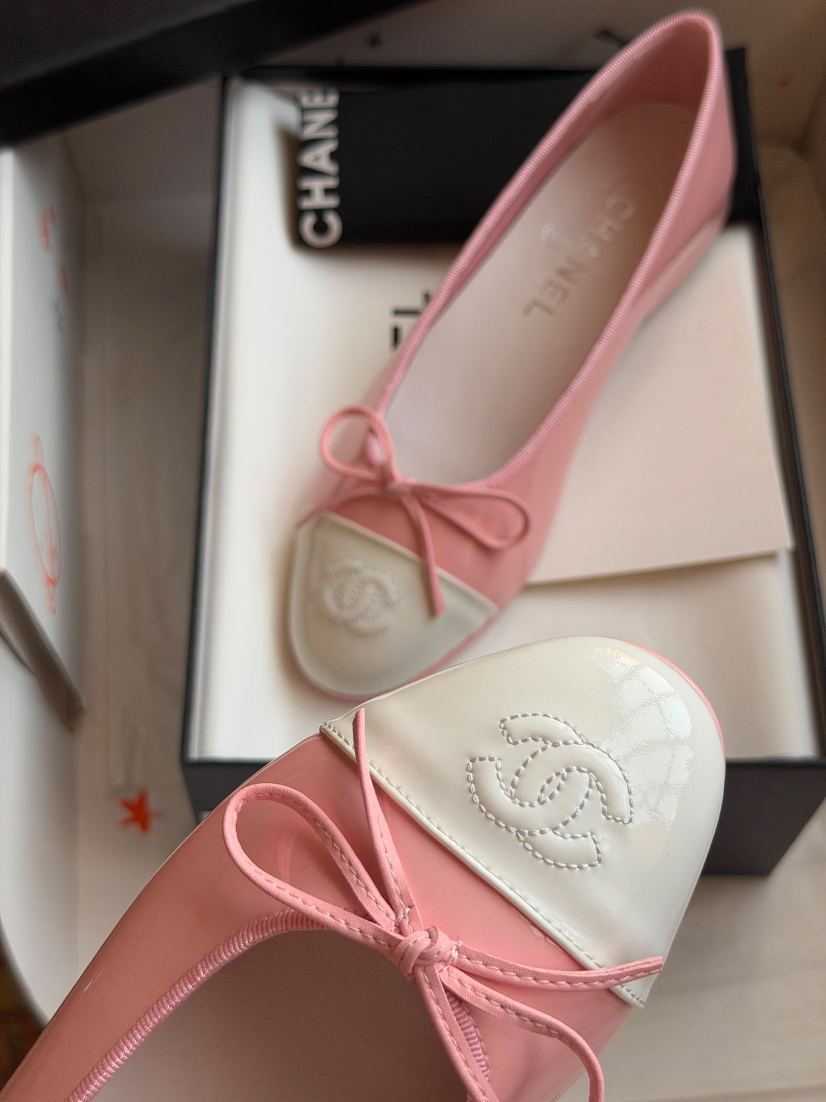 Chanel Patent Calfskin Two-Tone Ballet Flats with CC Logo