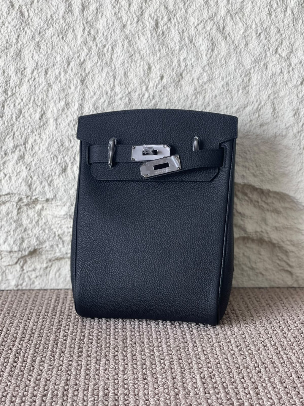 Kelly Vertical Pocket  Medium