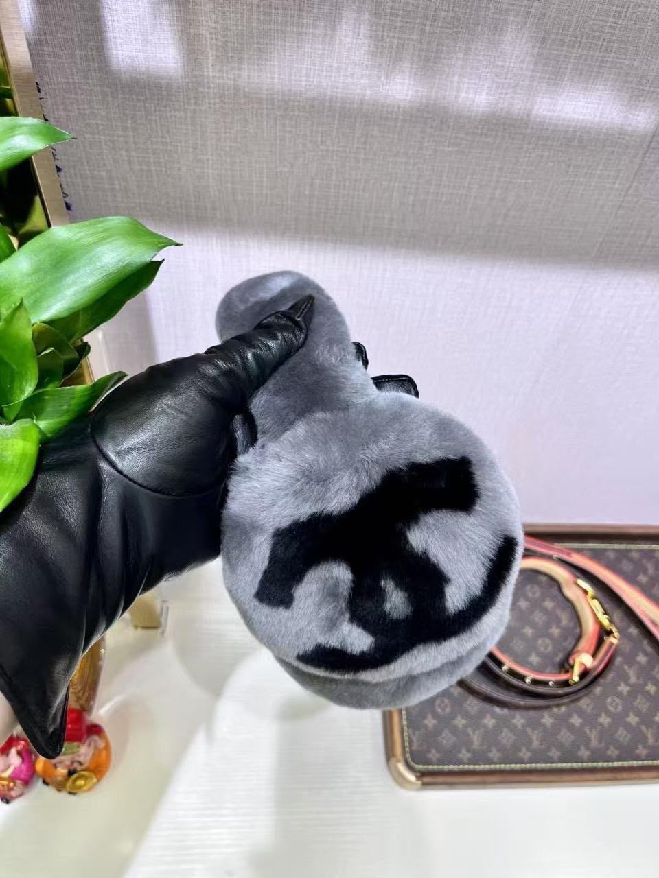 CHANEL Contrast Logo Earmuffs