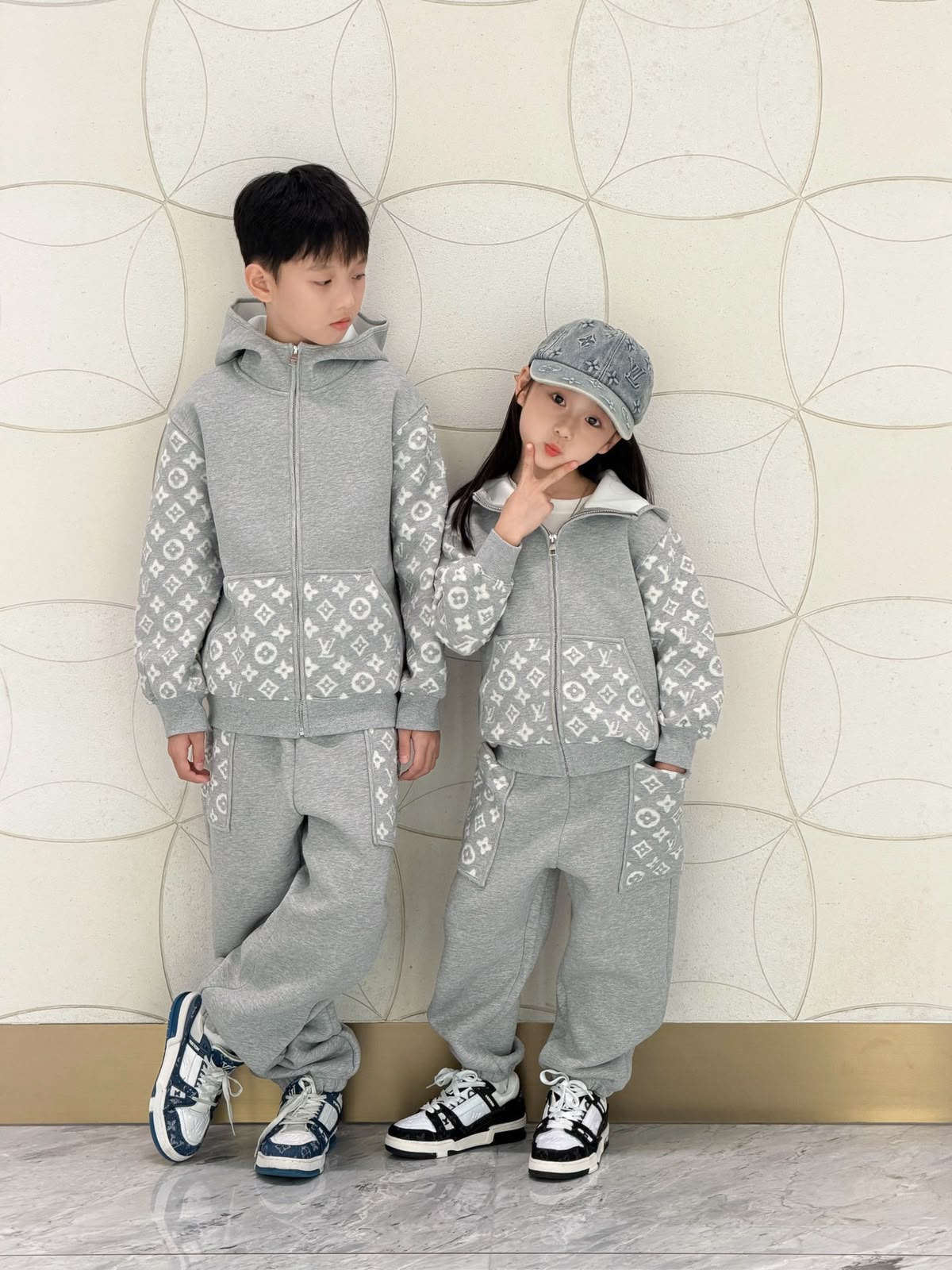 Louis Vuitton Kids Grey Monogram Hooded Set