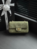 CHANEL Quilted Chain Flap Bag
