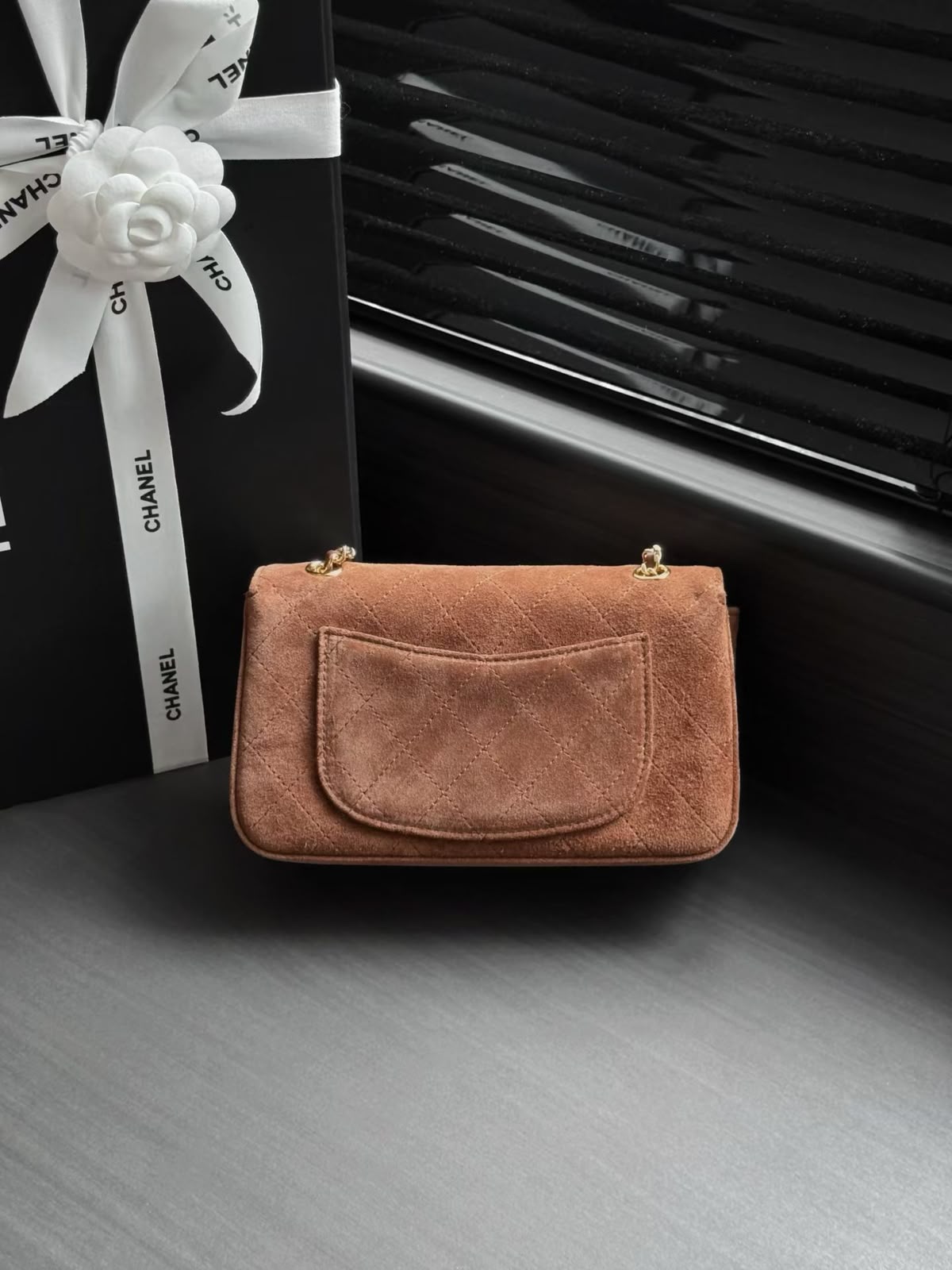 CHANEL Quilted Chain Flap Bag
